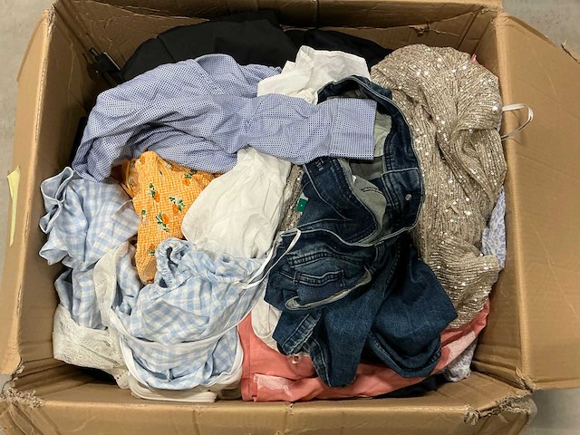 Kleding (59x) - afbeelding 1 van  6