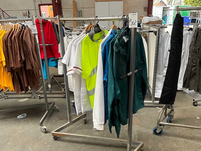 Kleding (8x) - afbeelding 1 van  5