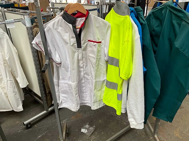 Kleding (8x) - afbeelding 3 van  5