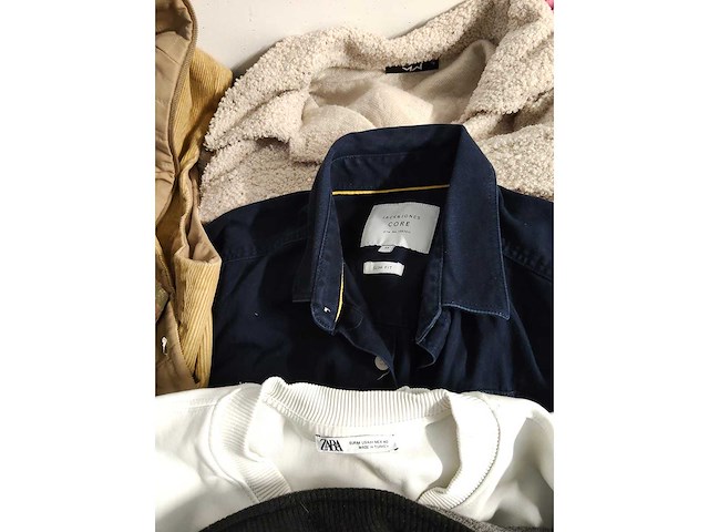 Kleding mix dames/heren (+550 stuks) - afbeelding 10 van  61