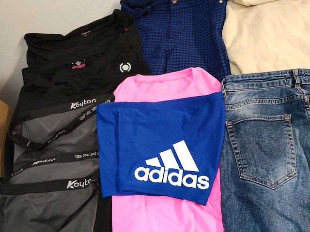Kleding mix dames/heren (+550 stuks) - afbeelding 20 van  61