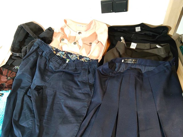 Kleding mix dames/heren (+550 stuks) - afbeelding 24 van  61