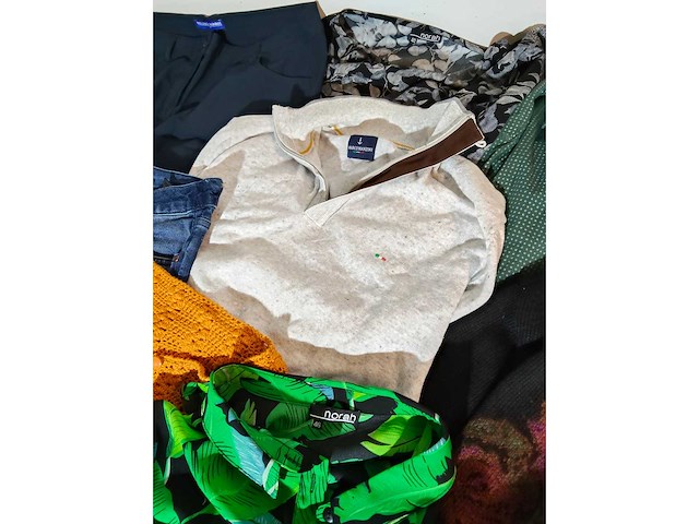 Kleding mix dames/heren (+550 stuks) - afbeelding 42 van  61
