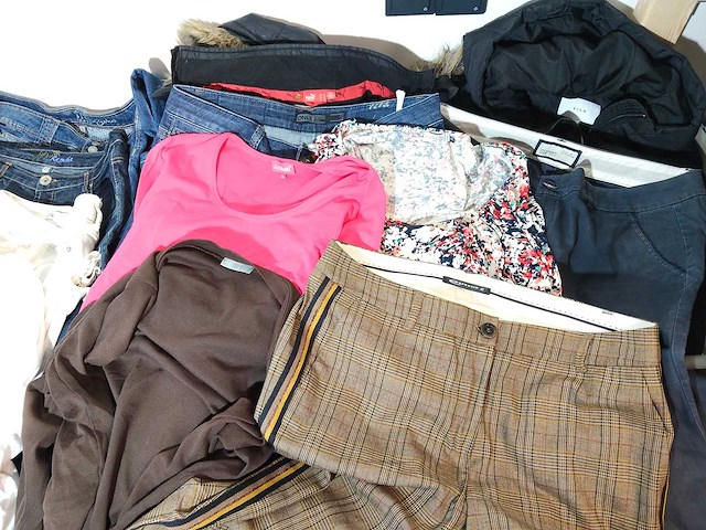 Kleding mix dames/heren (+550 stuks) - afbeelding 45 van  61