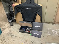 Kleding, promotie box - afbeelding 2 van  6