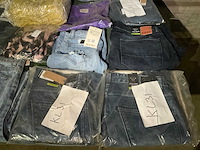 Kleding, schoenen, accessoires (1650x) - afbeelding 8 van  12