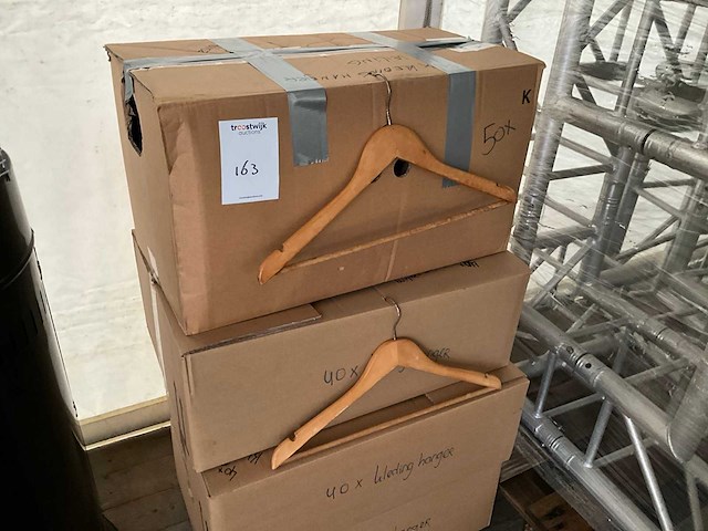 Kledinghanger (170x) - afbeelding 1 van  2