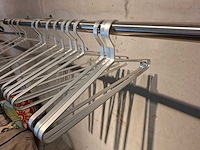 Kledinghanger aluminium (80x) - afbeelding 2 van  3
