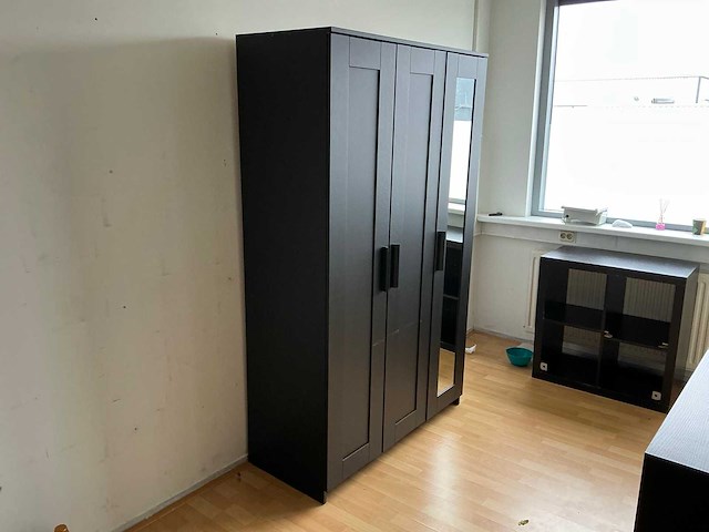 Kledingkast 117x50x191 cm - afbeelding 1 van  5