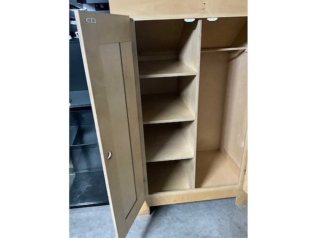 Kledingkast voor onder schuin dak - afbeelding 4 van  6