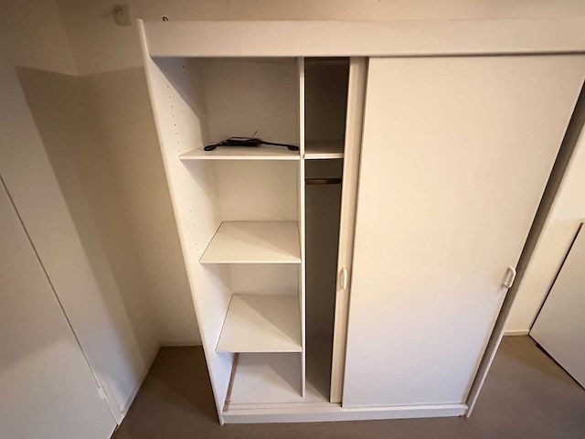 Kledingkast - afbeelding 4 van  4