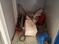 Kledinglocker en bedrijfswageninrichting met inhoud - afbeelding 8 van  12