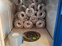 Kledinglocker en bedrijfswageninrichting met inhoud - afbeelding 10 van  12