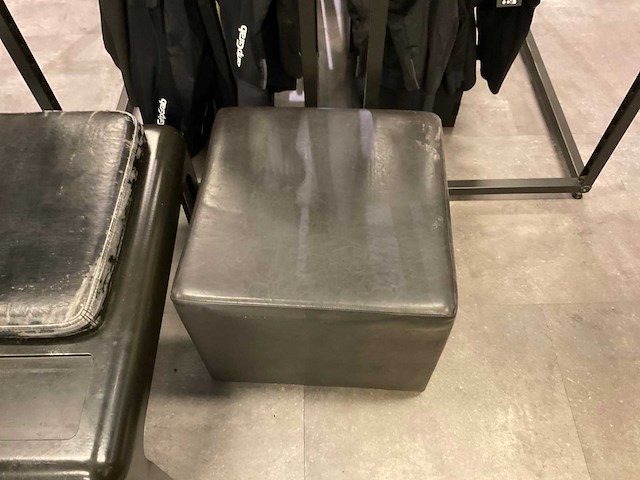 Kledingrek - afbeelding 3 van  11