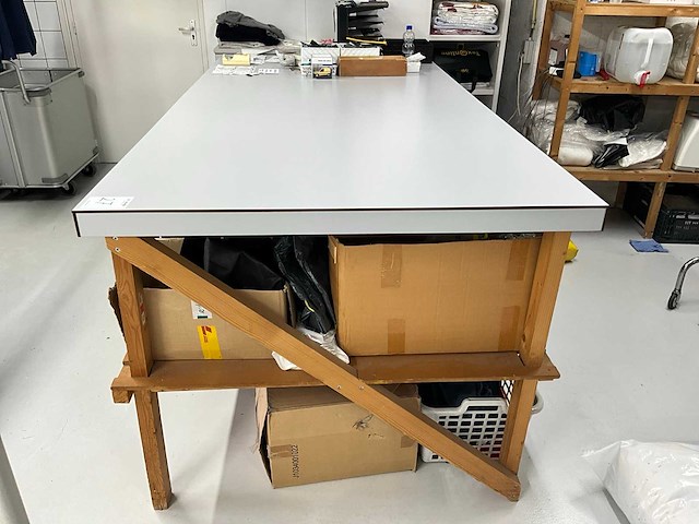 Kledingvouw tafel - afbeelding 1 van  1