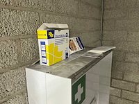 Kleedruimte inventaris - afbeelding 23 van  29