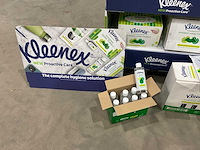 Kleenex - display met hygiëne materialen - afbeelding 9 van  11