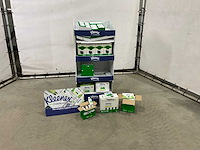 Kleenex - display met hygiëne materialen - afbeelding 5 van  11