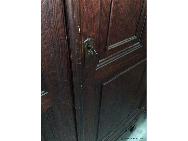 Kleerkast 2deurs b:147 d:64 h:214 - afbeelding 3 van  4