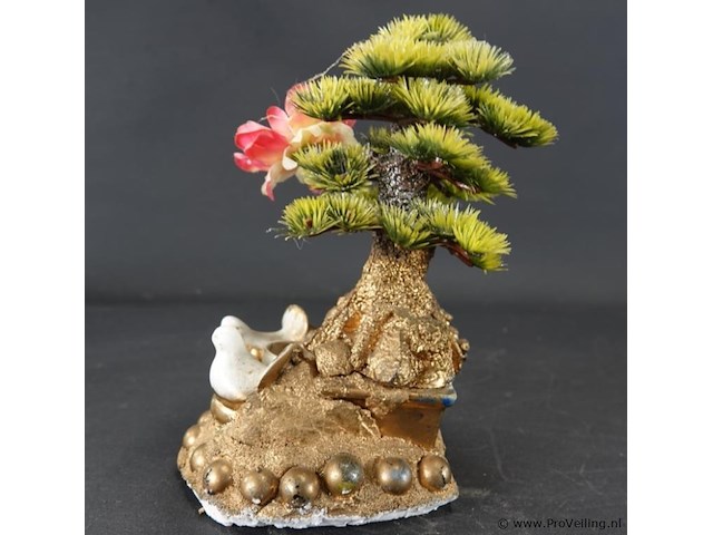 Kleine boom met bloem - afbeelding 3 van  5