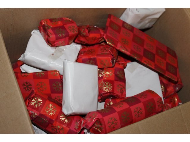 Kleine kadotjes mysteri mix 4 stuks in ds v - afbeelding 1 van  3