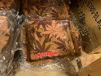 Kleine partij asbakken - afbeelding 2 van  2