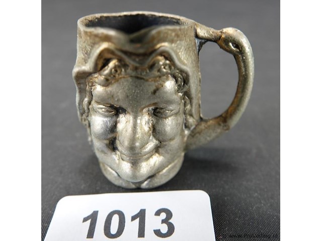 Kleine toby jug - afbeelding 1 van  5