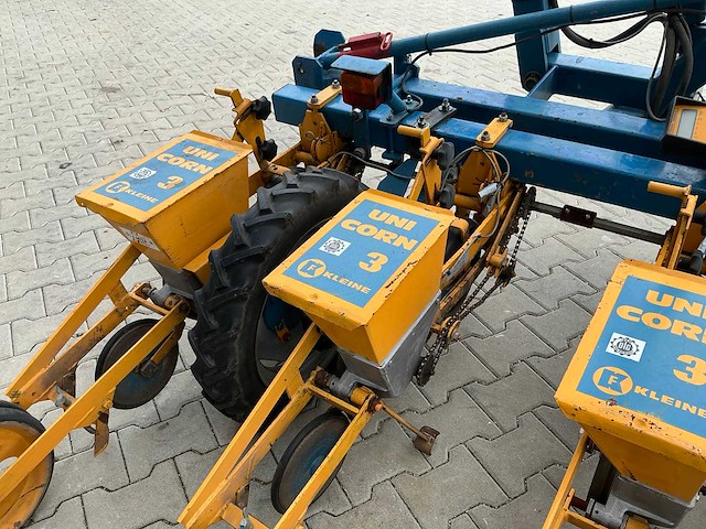 Kleine unicorn 3 bietenzaaier - afbeelding 9 van  17