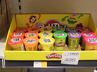 Kleipotjes play doh in diverse kleuren, 16 stuks in schap. - afbeelding 1 van  2