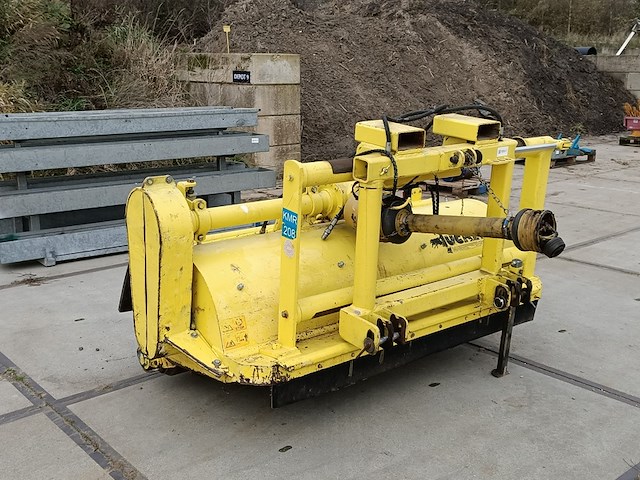 Klepelmaaier, ducker, umx 18 hvx, 2011 - afbeelding 1 van  11