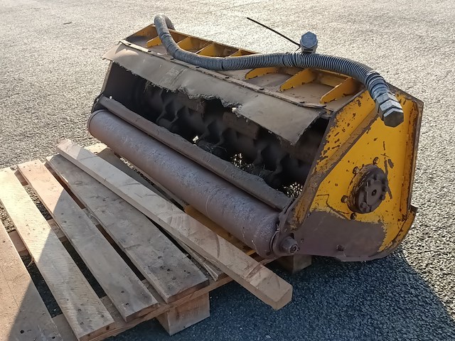 Klepelmaaier, herder, kmd 130, 1993 - afbeelding 3 van  16