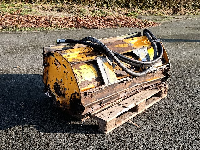 Klepelmaaier, herder, kmu 130, 2009 - afbeelding 1 van  8