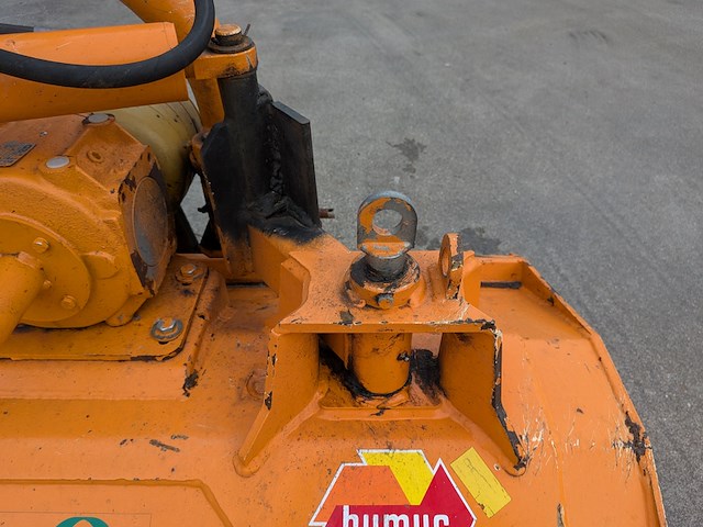 Klepelmaaier, humus, a 180 h, 2014 - afbeelding 4 van  17