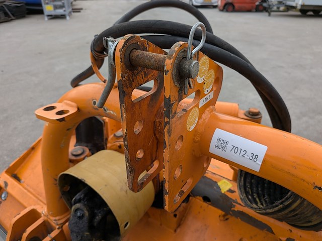 Klepelmaaier, humus, a 180 h, 2014 - afbeelding 7 van  17