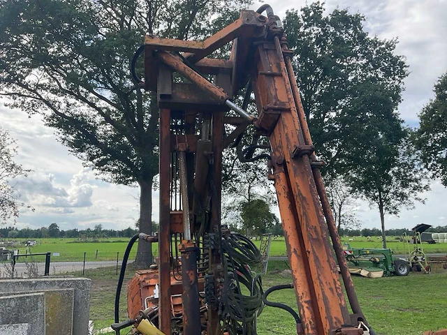 Klepelmaaier met arm - afbeelding 5 van  10