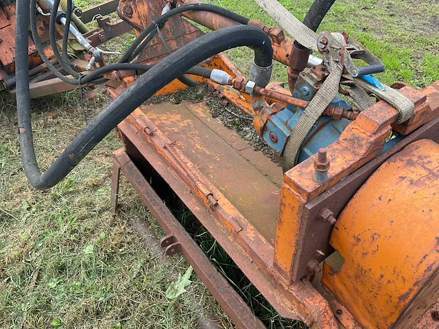Klepelmaaier met arm - afbeelding 5 van  10