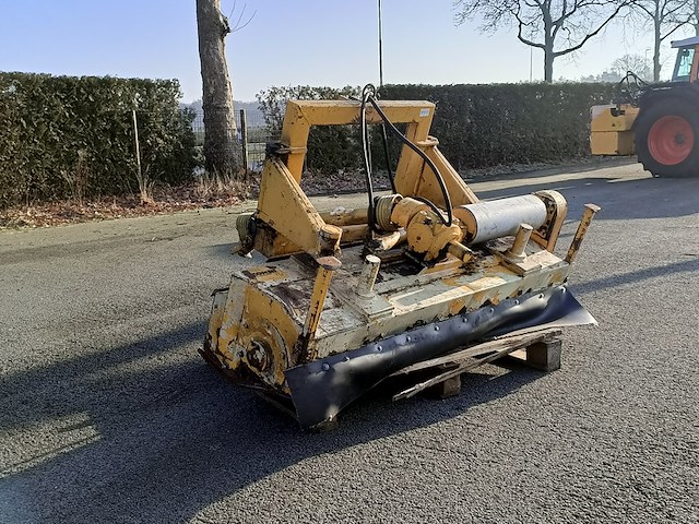 Klepelmaaier, mos, fa-175, 1995 - afbeelding 2 van  8