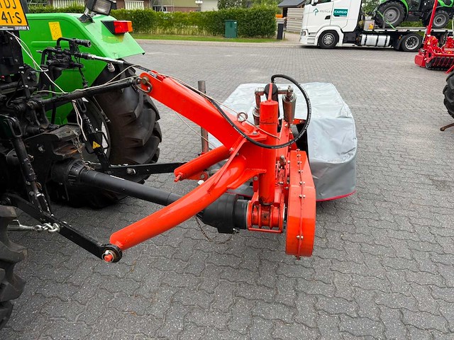 Klepelmaaier - afbeelding 7 van  8