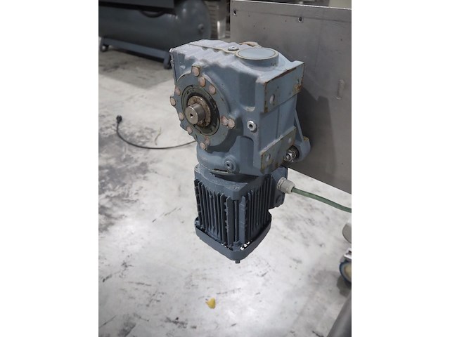 Klerks - afbeelding 2 van  11