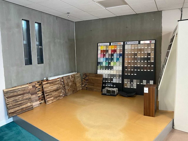 Kleur-en materiaalstalen - afbeelding 1 van  7
