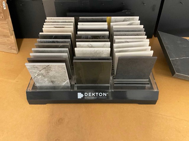 Kleur-en materiaalstalen - afbeelding 5 van  7