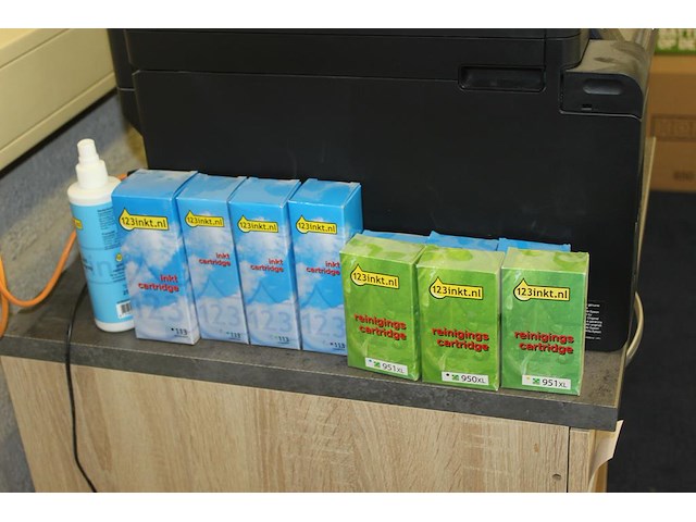 Kleurenprinter epson et-16600 met diverse cartridges. - afbeelding 2 van  3