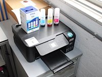 Kleurenprinter epson et-2871 met extra printvloeistof.