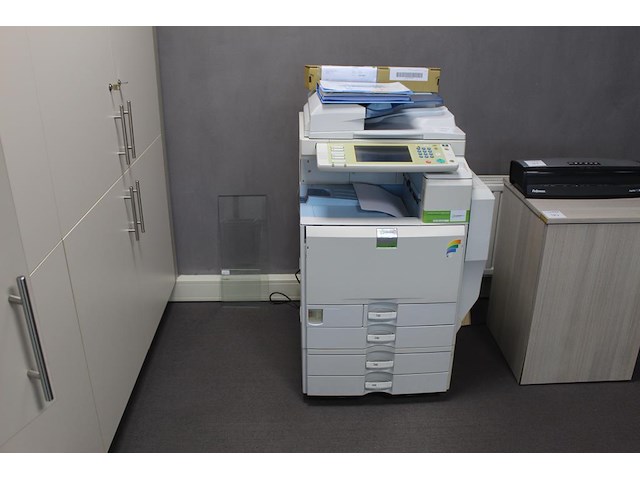 Kleurenprinter/copier green c-3001. let op. staat op eerste etage - afbeelding 1 van  4