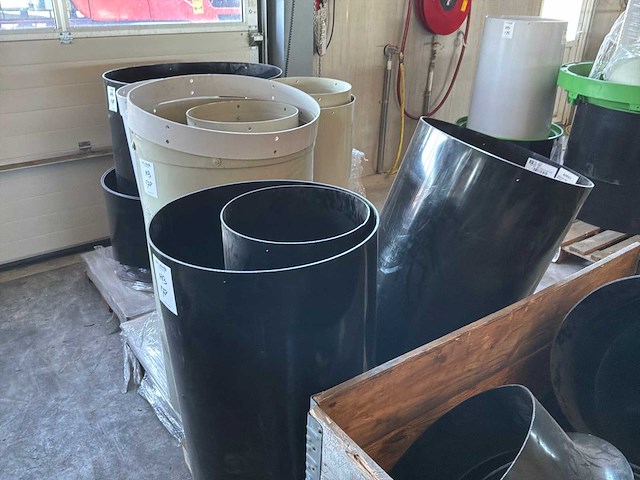 Kleventa partij ventilatie-/en dakmateriaal - afbeelding 7 van  13
