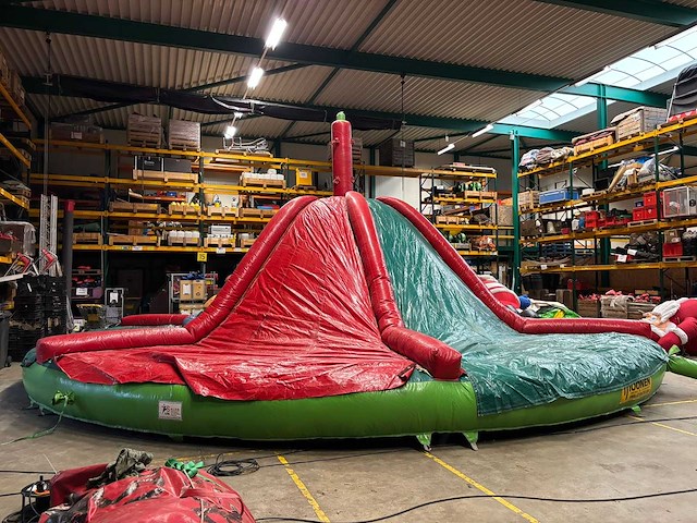 Klim-glijbaan vulkaan - afbeelding 3 van  8