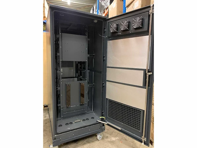 Klimaatkast td-010a voor buitenopstelling, 19 inch, inclusief 2 batterijmodules van 5 kwh - afbeelding 2 van  7