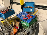 Klimmateriaal en divers - afbeelding 1 van  7