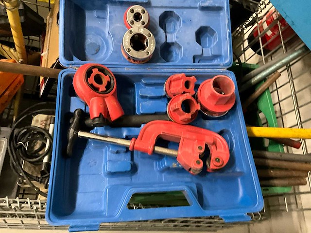 Klimmateriaal en divers - afbeelding 2 van  7