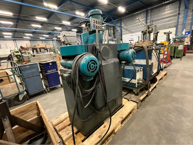 Klingelnberg rondslijpmachine - afbeelding 5 van  10